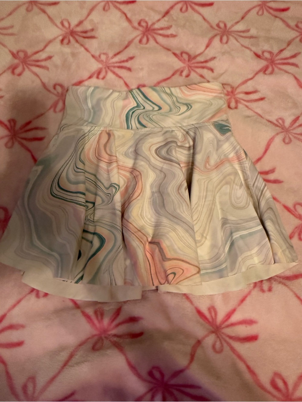 Old Navy Pastel Marble-Print Pleated Skort in Cream and Pastels